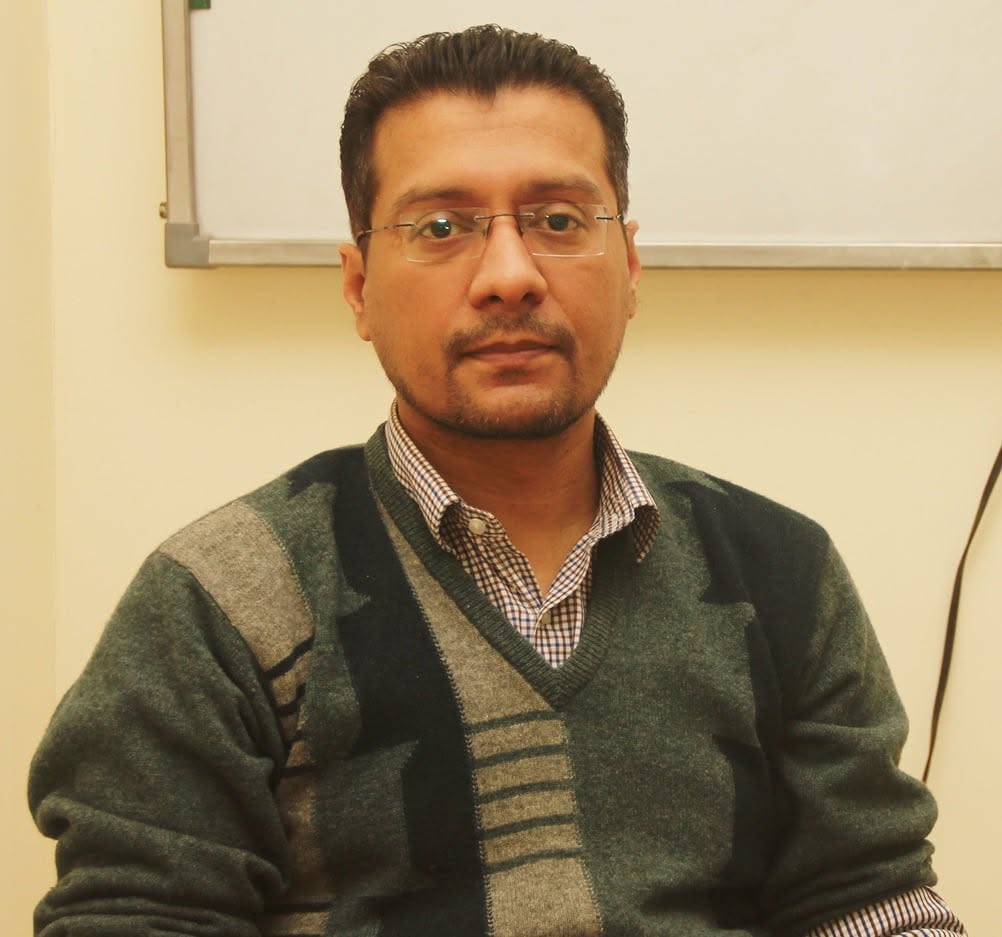 nephrologists in peshawar