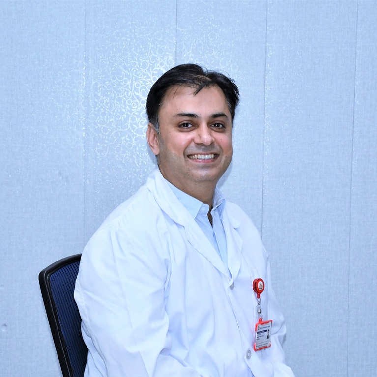 dr yousaf jamal mahsood eye specialist